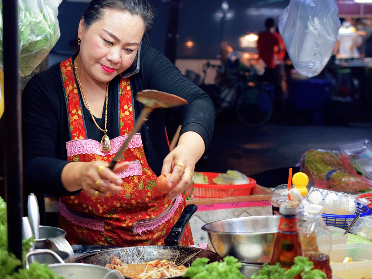 street food bangkok pad thai the food quest