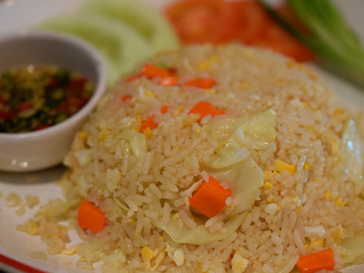 fried rice at lay lao in ari bangkok